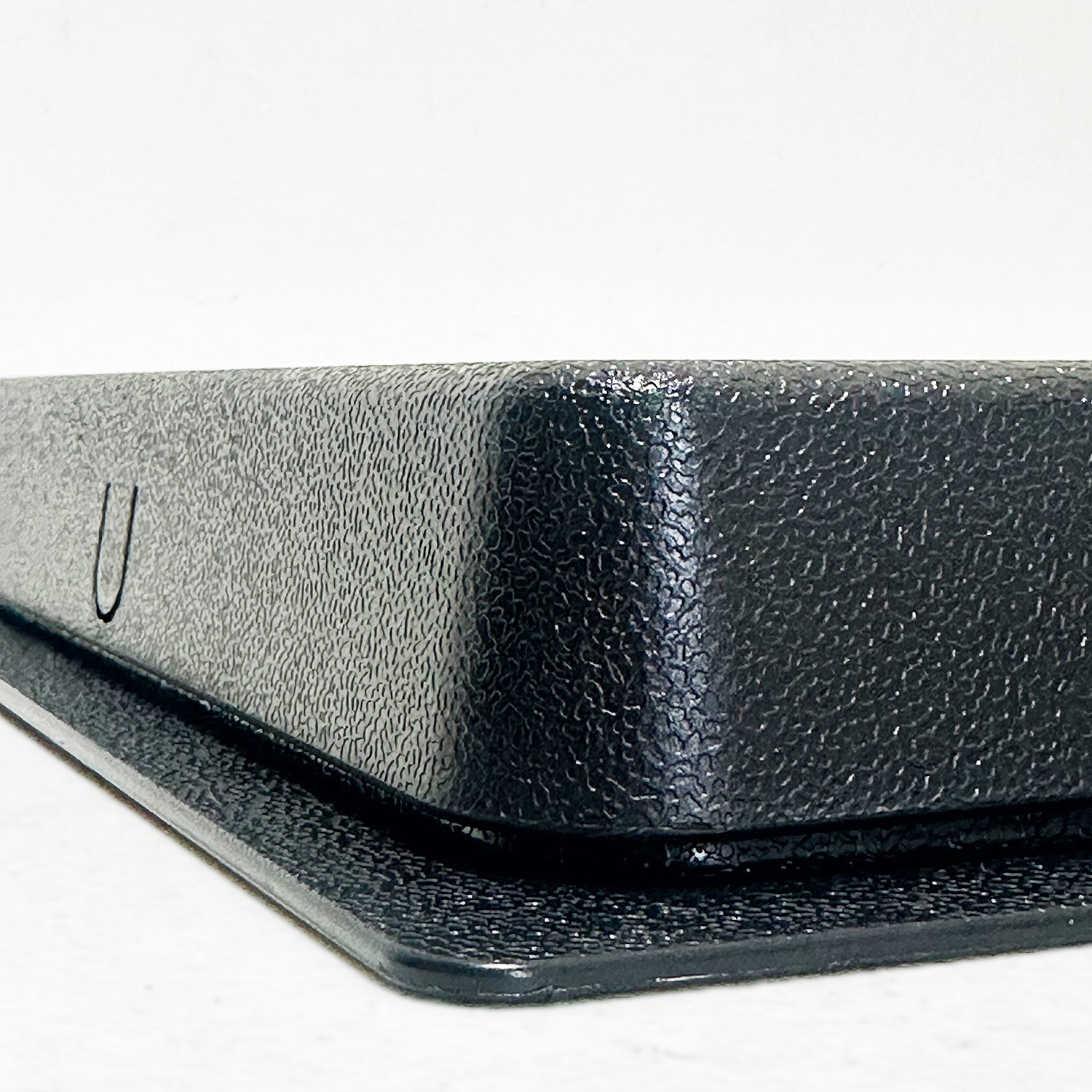 Side view of air vent with cover